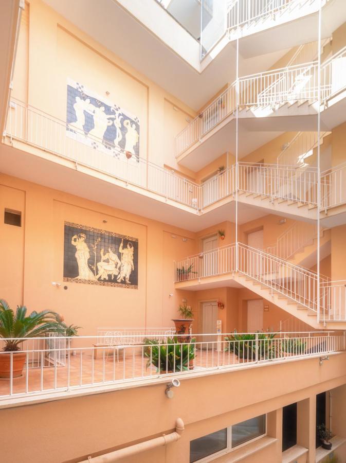 Palazzo Leo Suite And Apartment Lecce Eksteriør billede