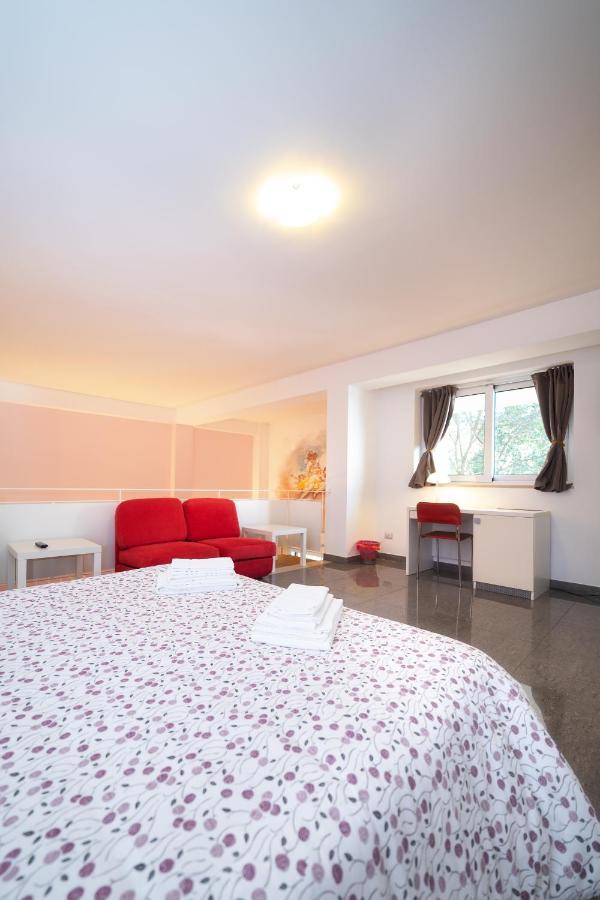 Palazzo Leo Suite And Apartment Lecce Eksteriør billede